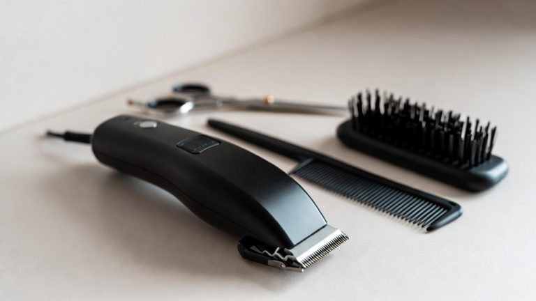 Best Clippers for Dogs with Thick Hair